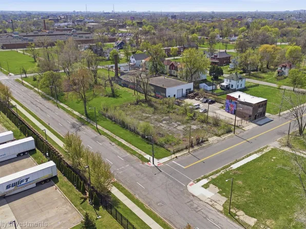 5957 Rosa Parks Blvd, Detroit, MI 48208