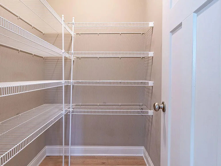 825 Artisan Pkwy — Photo 23
