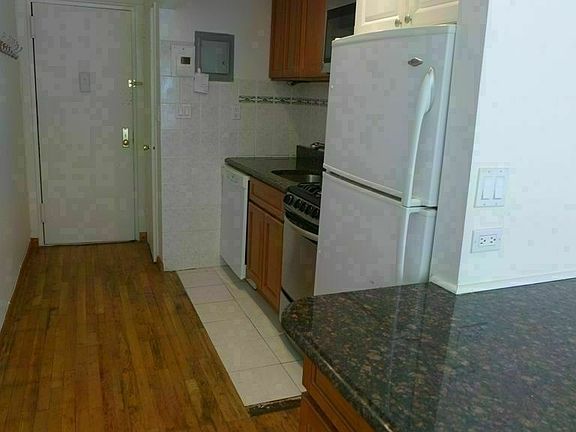 4th image of 276 7th Ave #A1