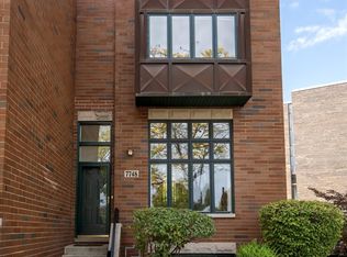 7748 Lincoln Ave, Skokie, IL