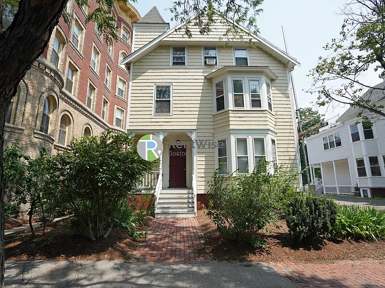 2 Ware St #109U — Photo 13