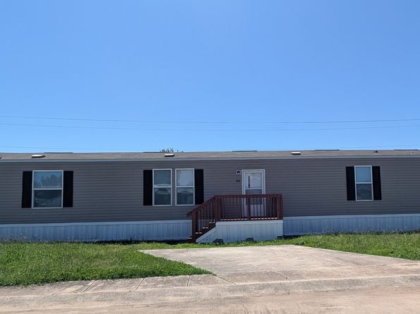 123 Elm Leaf Ln
