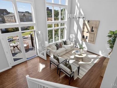 110 N Newstead Ave APT 303, Saint Louis, MO, 63108