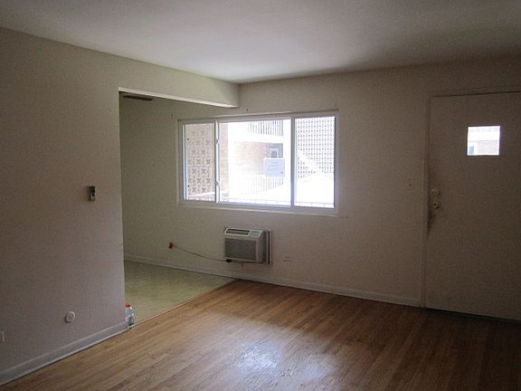 3rd image of 7206 W Wellington Ave APT 2B