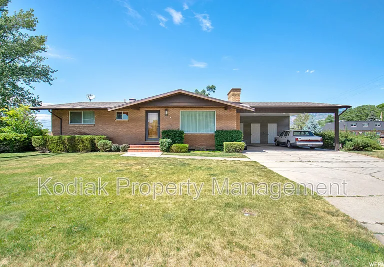 4099 S Madison Ave — Photo 1