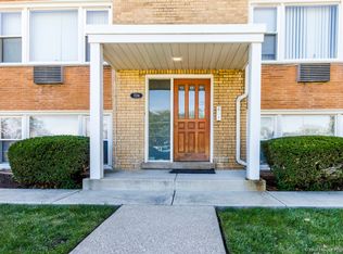 7134 Riverside Dr APT 1N, Berwyn, IL 60402