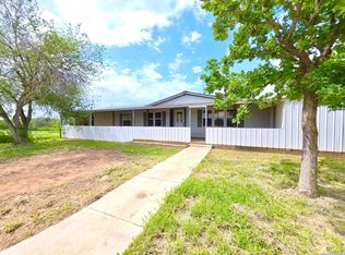 635 E Ditto Rd, Poteet, TX 78065