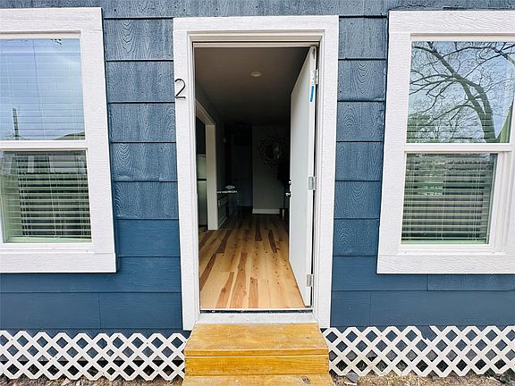 5th image of 4501 Averill St