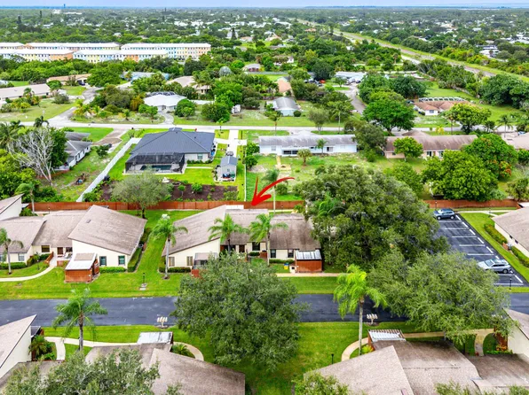 8012 SE Villa Circle, Hobe Sound, FL 33455
