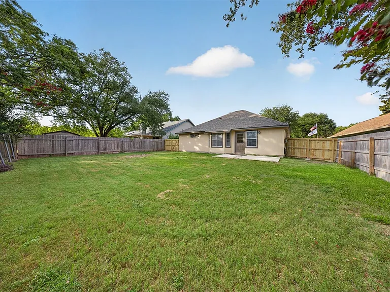 241 Brian Ln — Photo 33
