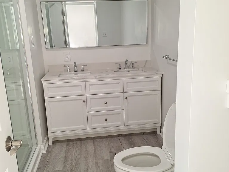 3rd Floor Loft Bathroom