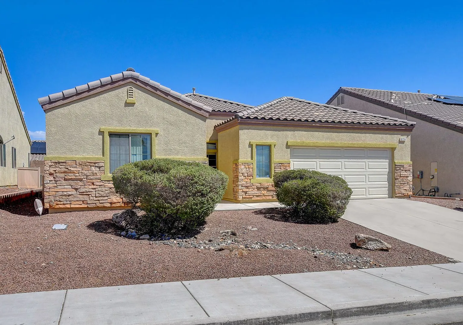3 Bed, 2 Bath Home in Donna Deer Springs | North Las Vegas — Photo 2