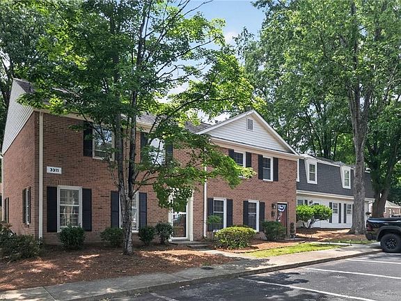 2nd image of 3311 Regents Park Ln Unit A