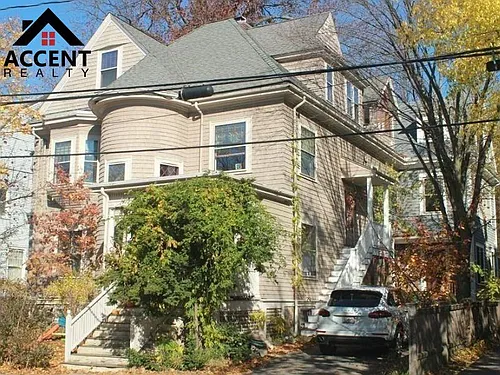 21 Dwight St Photo 1