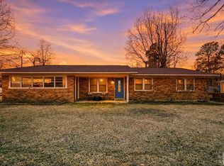 317 Maryland Dr, Texarkana, TX 75501