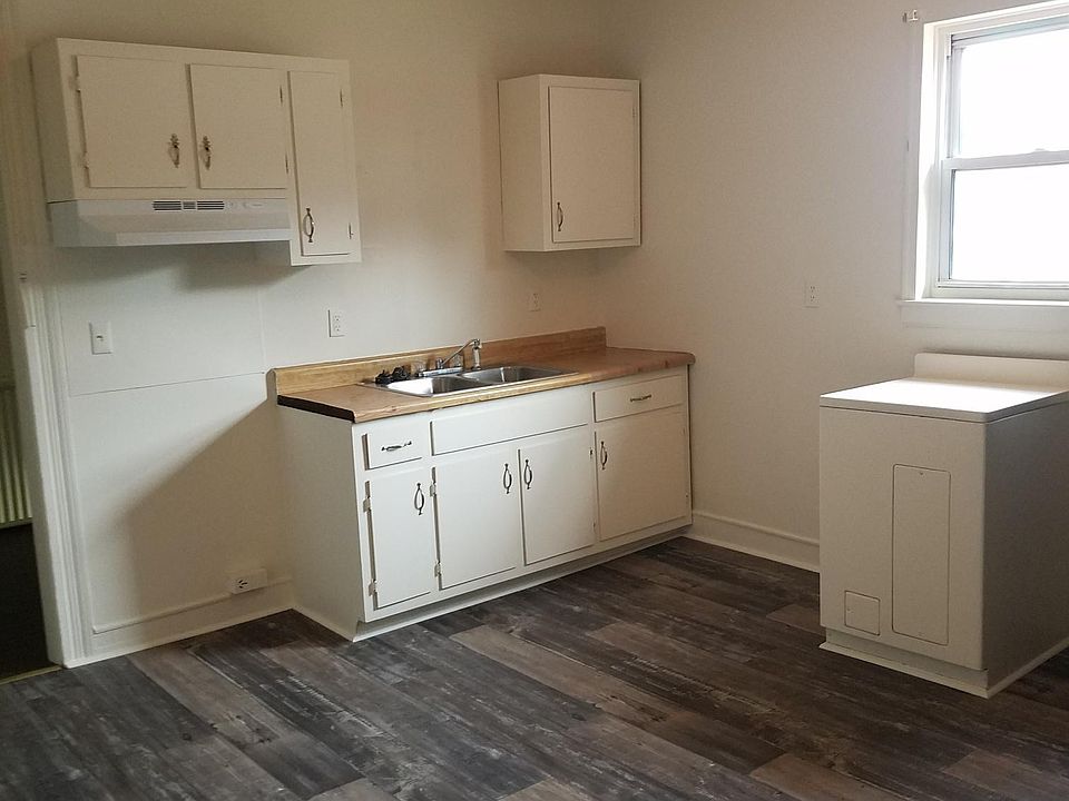 1st image of 229 Circle Dr #A