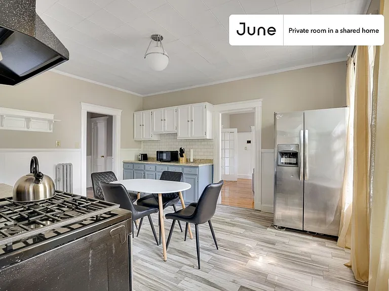 61 Lithgow St #B — Photo 10
