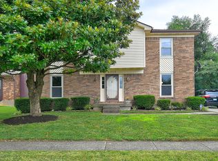 4305 Gaudet Rd, Jeffersontown, KY 40299