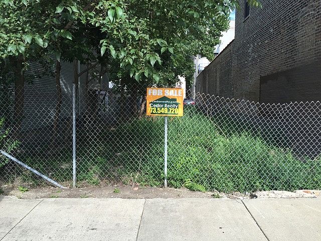 1st image of 1643 N Ashland Ave