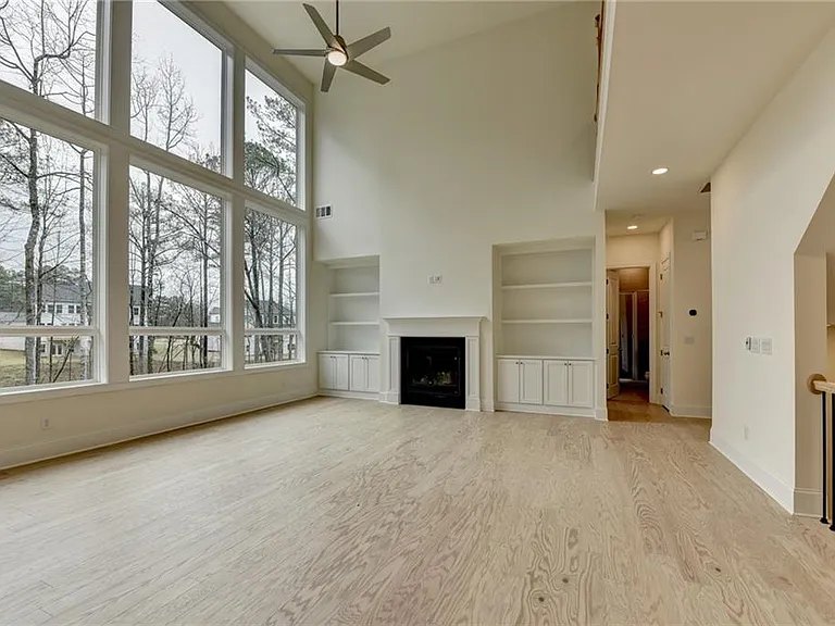 2471 Stewart Rd — Photo 35