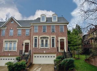 6400 Velleity Ln, Springfield, VA 22152