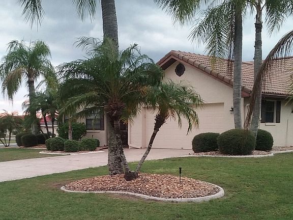 3rd image of 1978 Wolf Laurel Dr