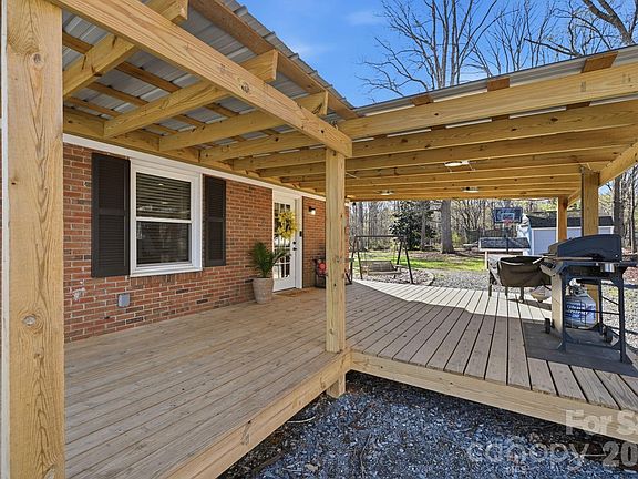 5th image of 2303 Long Hope Rd