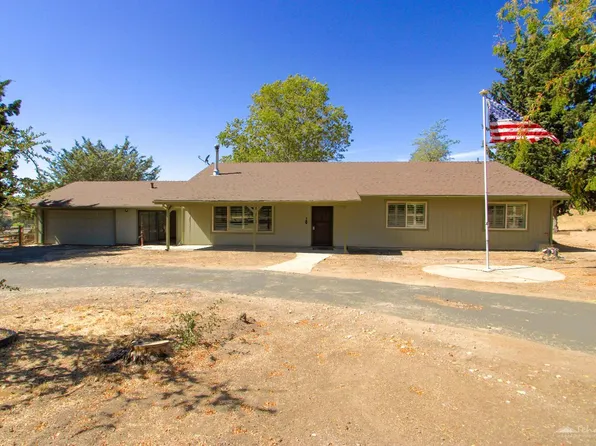 23821 Coyote Ct, Tehachapi, CA 93561