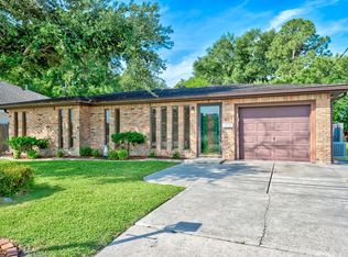 211 N 21st St, Nederland, TX 77627