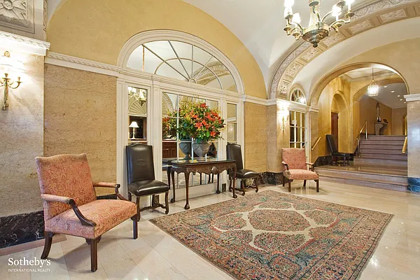 Sold by Sotheby's International Realty | media 18