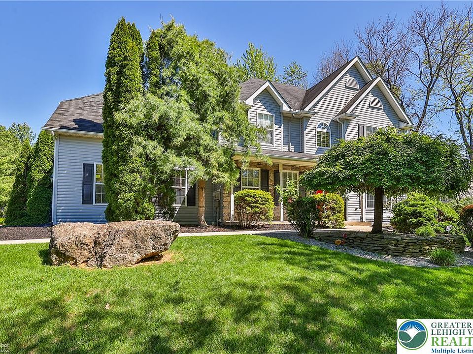 1st image of 2325 Chablis Dr