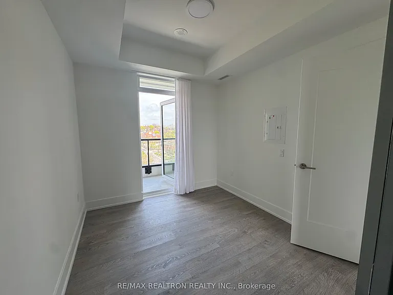 858 Dupont St #624 — Photo 13