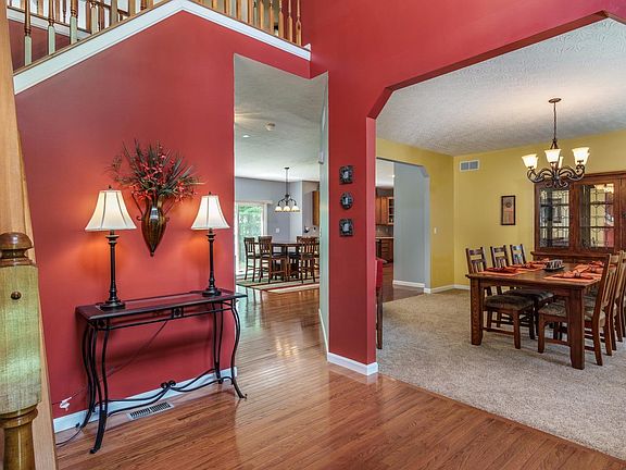 4th image of 6553 Red Pine Dr