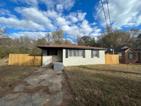 858 Eyers Rd, Memphis, TN 38109