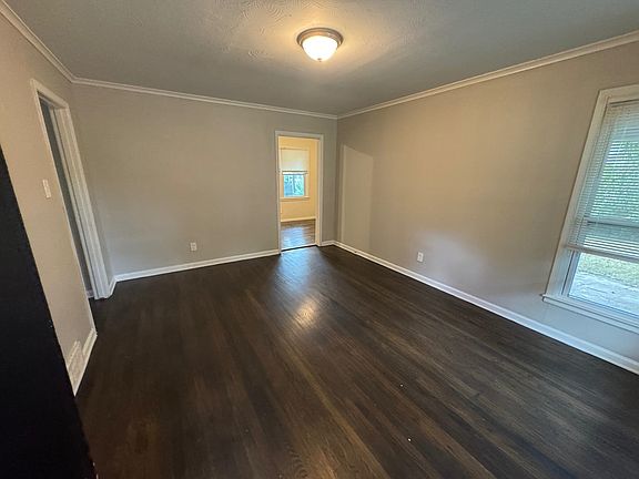 2nd image of 5025 Lochinvar Rd