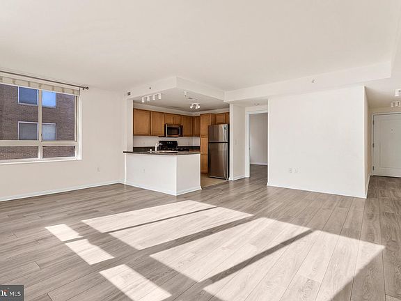 5th image of 350 Washington SW #G-n501