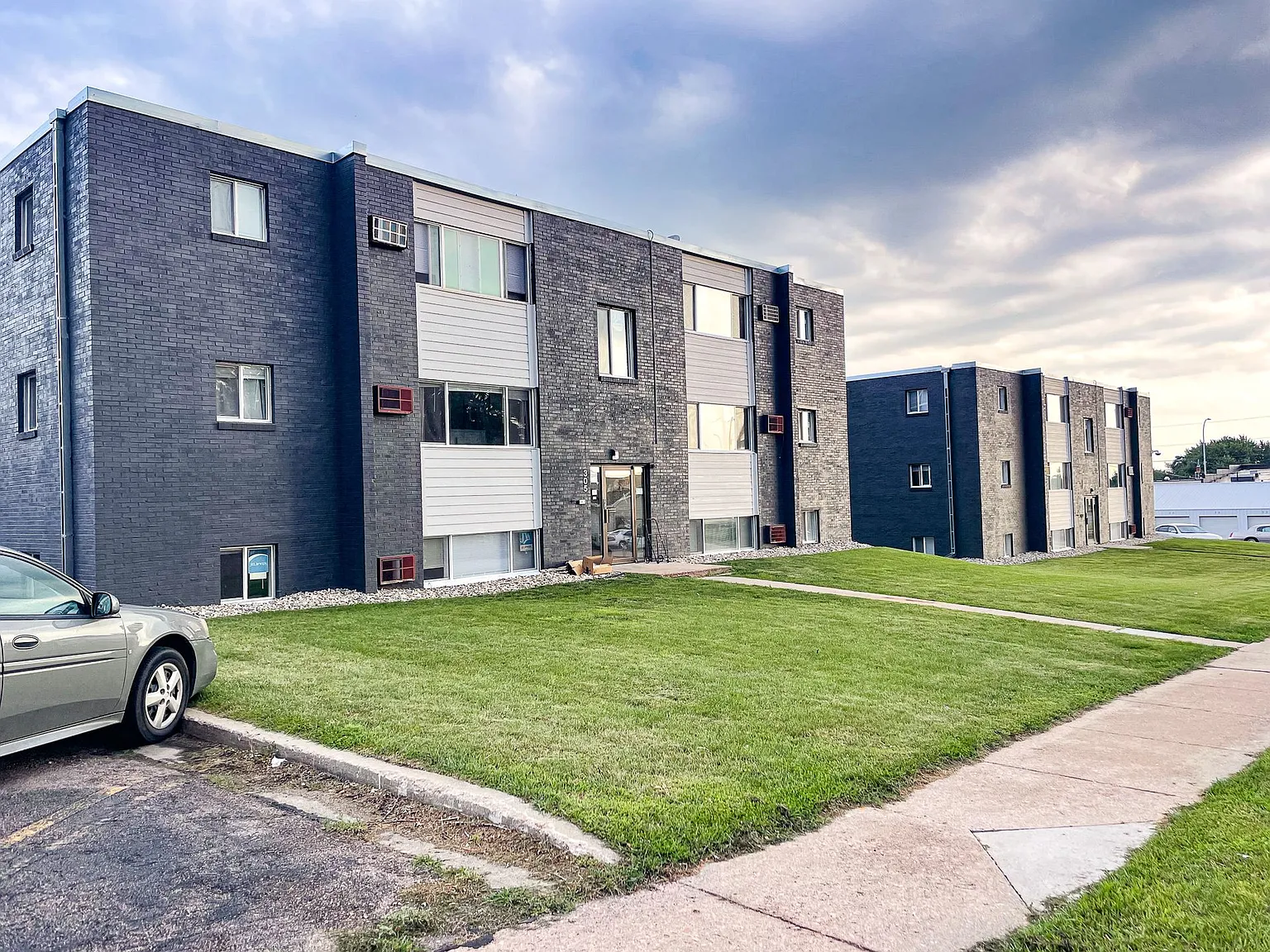 6 Flats Apartments — Photo 2