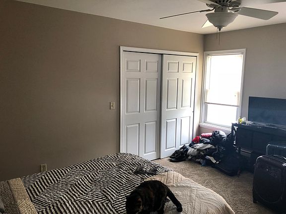 4th image of 22 Charlotte St APT 2