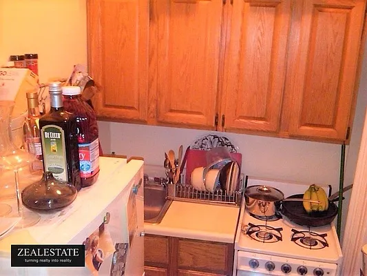 Rented by ZealEstate Group Inc | media 39