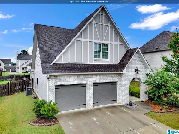 1096 Garnet Dr, Calera, AL 35040
