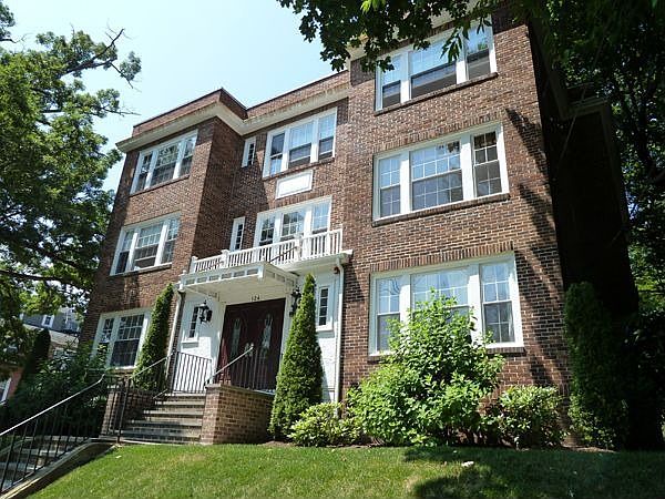 1st image of 124 Blackstone Blvd APT 4