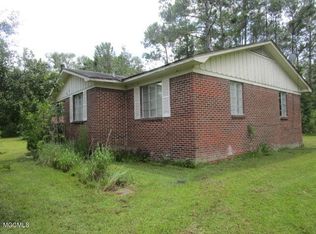 9005 Samuel Adams St, Moss Point, MS 39562