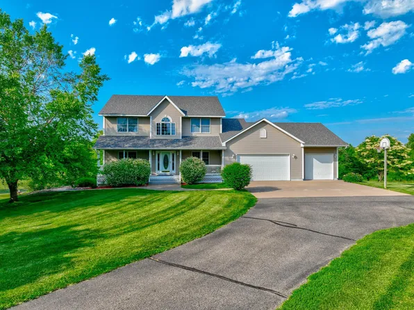 347 S Glover Rd, River Falls, WI 54022