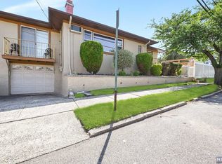 9 Warren St, Lodi, NJ 07644