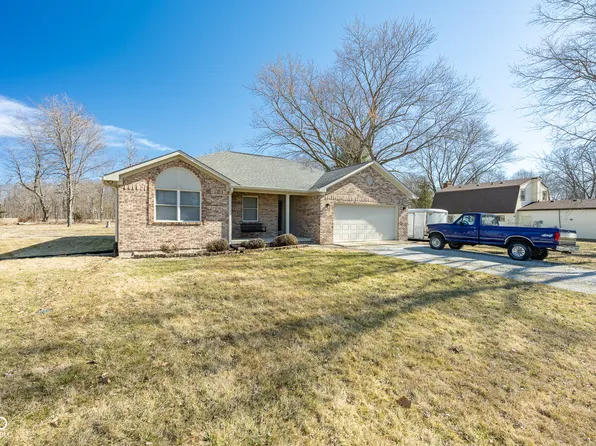 34 Lincoln Hls, Coatesville, IN 46121