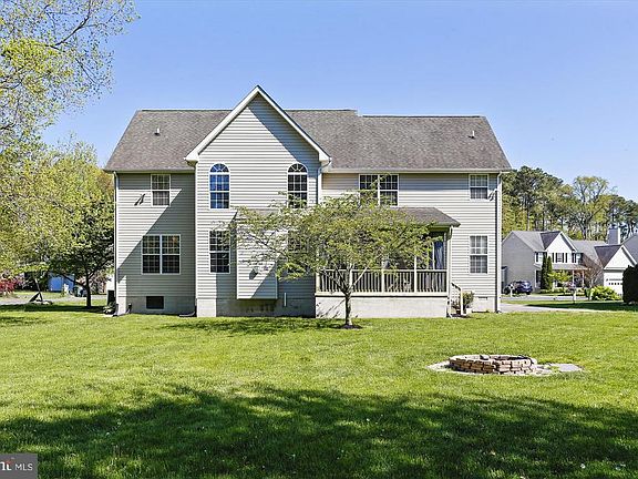 4th image of 388 Loblolly Way