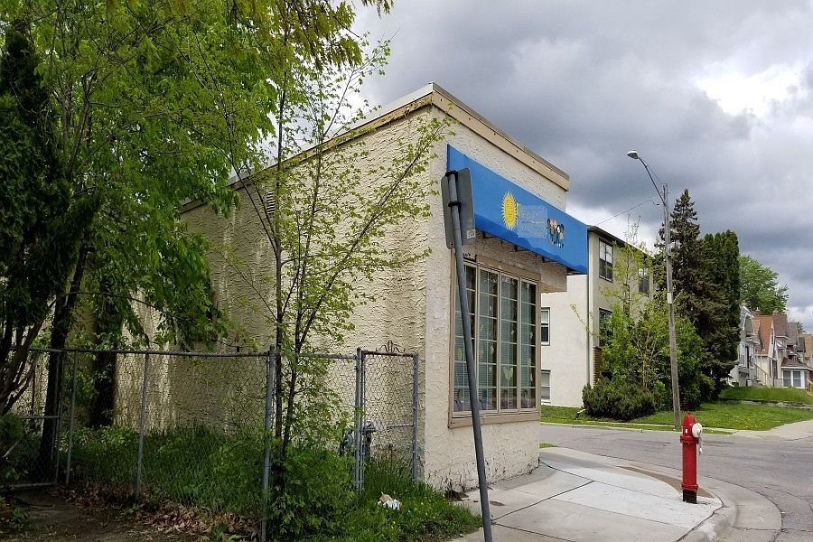 2nd image of 3457 Fremont Ave N