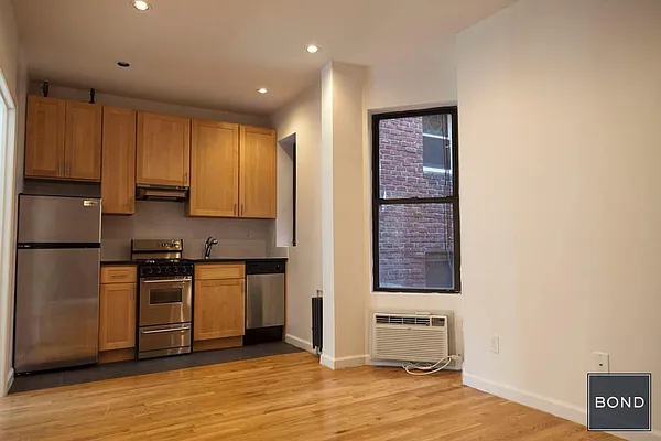 Rented by Bond New York | media 15
