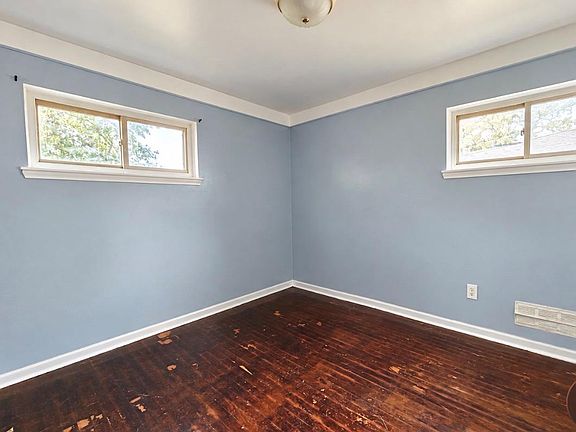 4th image of 412 Sunningdale Dr