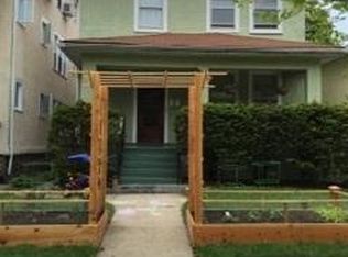 1201 Cleveland St #1, Evanston, IL 60202